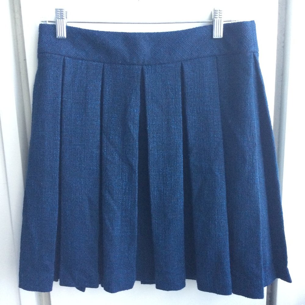 Pleated blue and black Banana Republic skirt - Picture 1 of 2